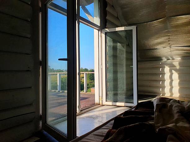 Does Home Window Tinting Reduce Energy Bills in Summer?